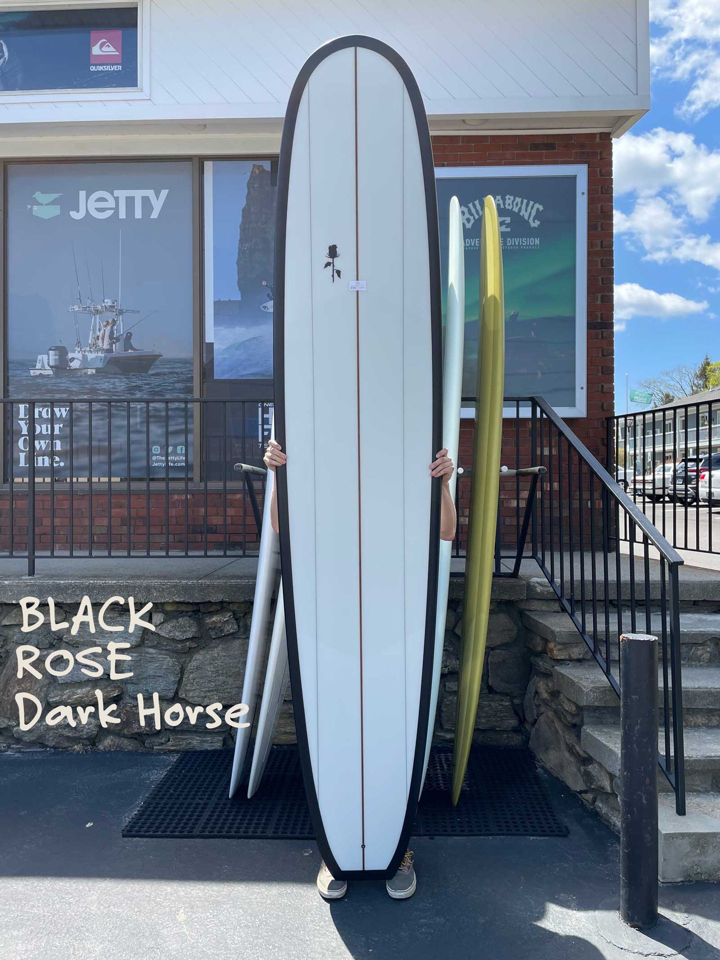 black rose dark horse